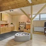 別荘 Stunning In With Wifi Grenå