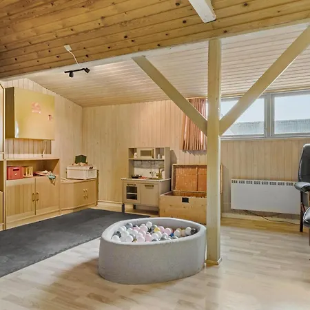 Feriehus Fantastisk Hjem I Med Wifi Grenå
